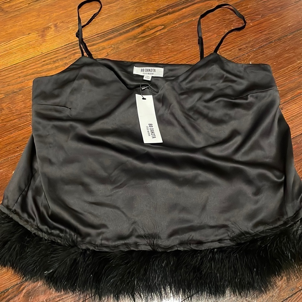 NWT BB Dakota Black Cami with Feather Bottom Size M